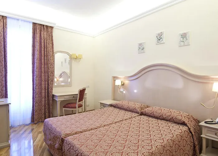 Отель Metropole 3*